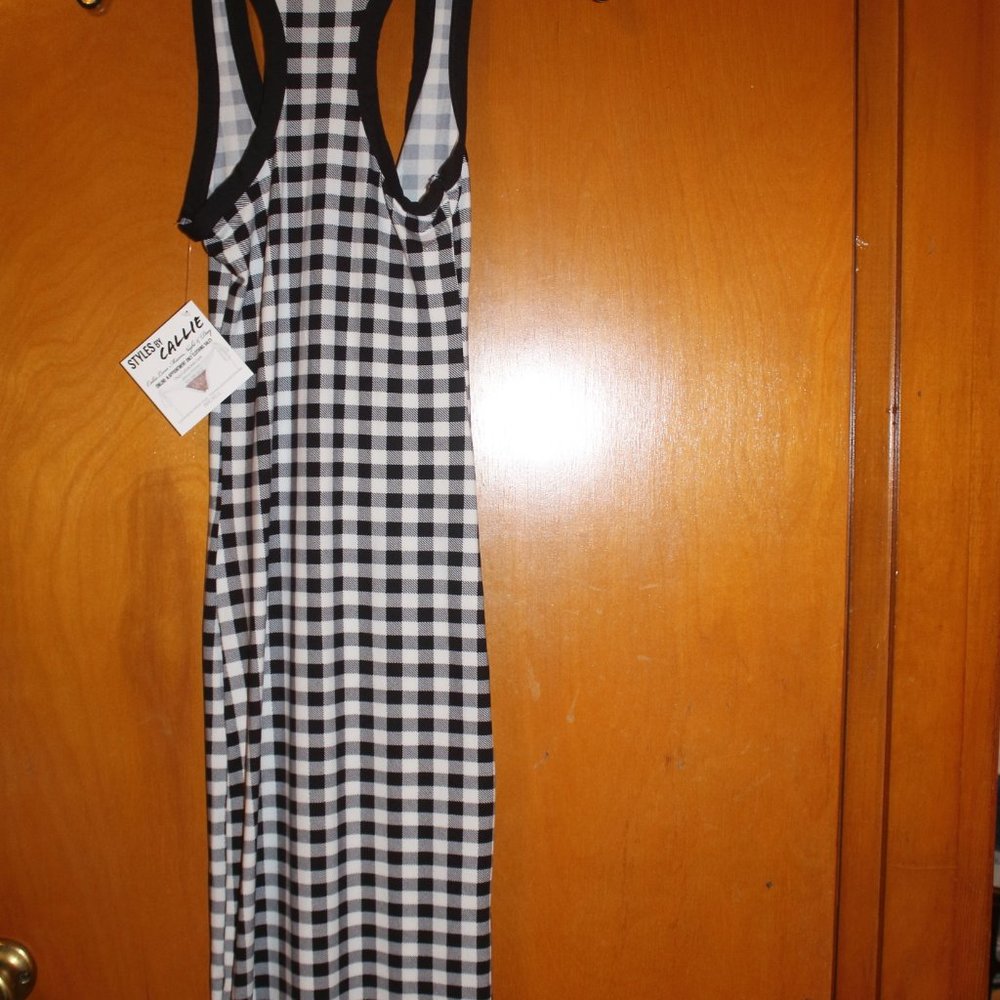 HPCALLIE GINGHAM BLACK&NAVY BODYCON MIDI DRESS(S) - Picture 7 of 11